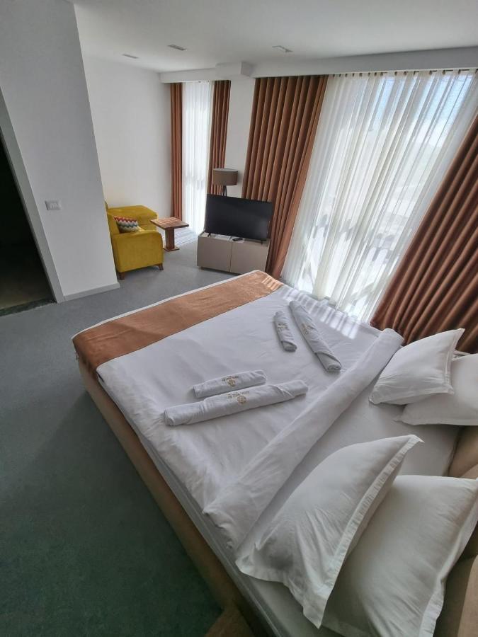 Resort Zerja And Spa Peshkopi Bagian luar foto